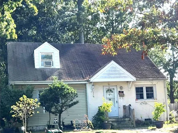 1329 Newell Ave, Norfolk, VA 23518
