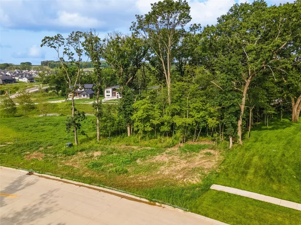 Woodland Estates Plat 1 Lot 3 & 1/2 Of Lot 2, West Des Moines, IA 50266