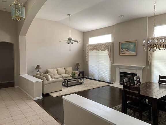 4th image of 410 Lower Vintners Cir