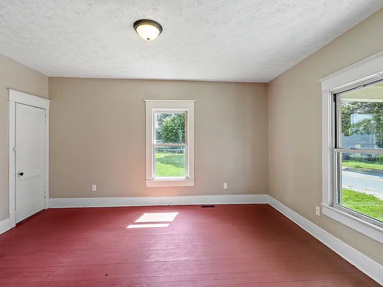 2522 Wilson Ave — Photo 10
