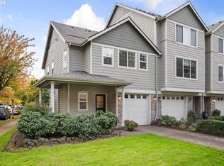 9208 SW Sweek Dr, Tualatin, OR 97062