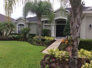 2403 Fountain Grass Dr, Valrico, FL 33594