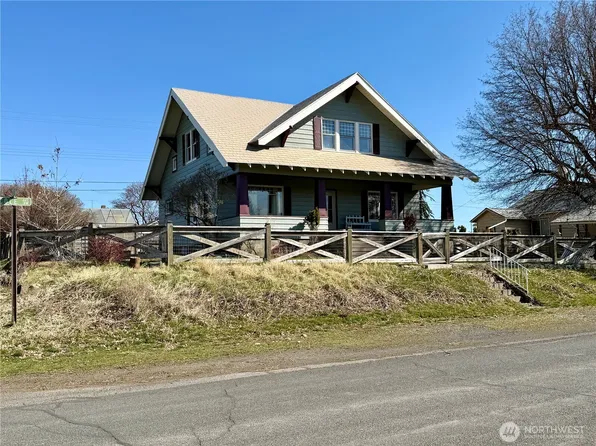 215 NW Cole Avenue, Wilbur, WA 99185