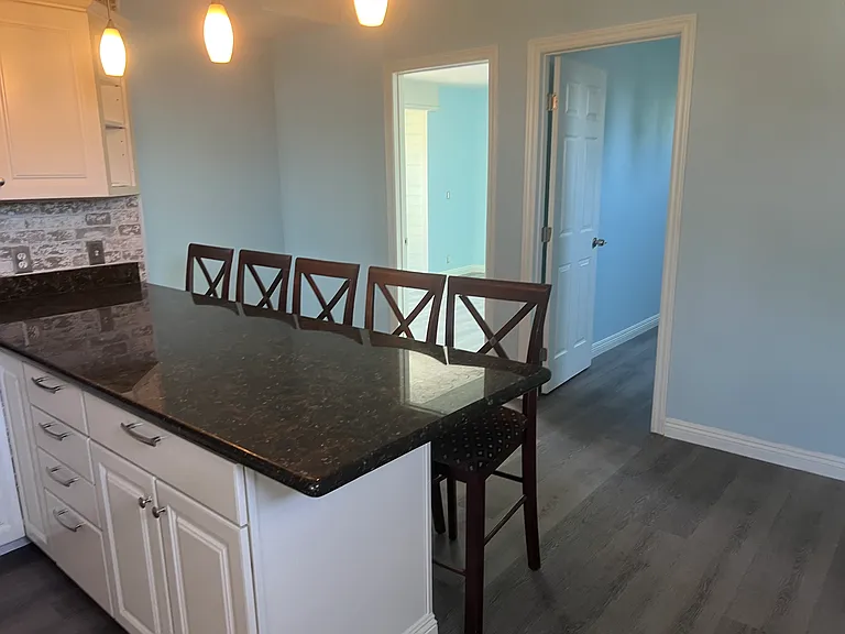 Delta Ave — Photo 10