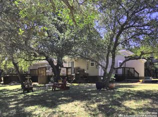 533 Deer Crk E, Pipe Creek, TX 78063