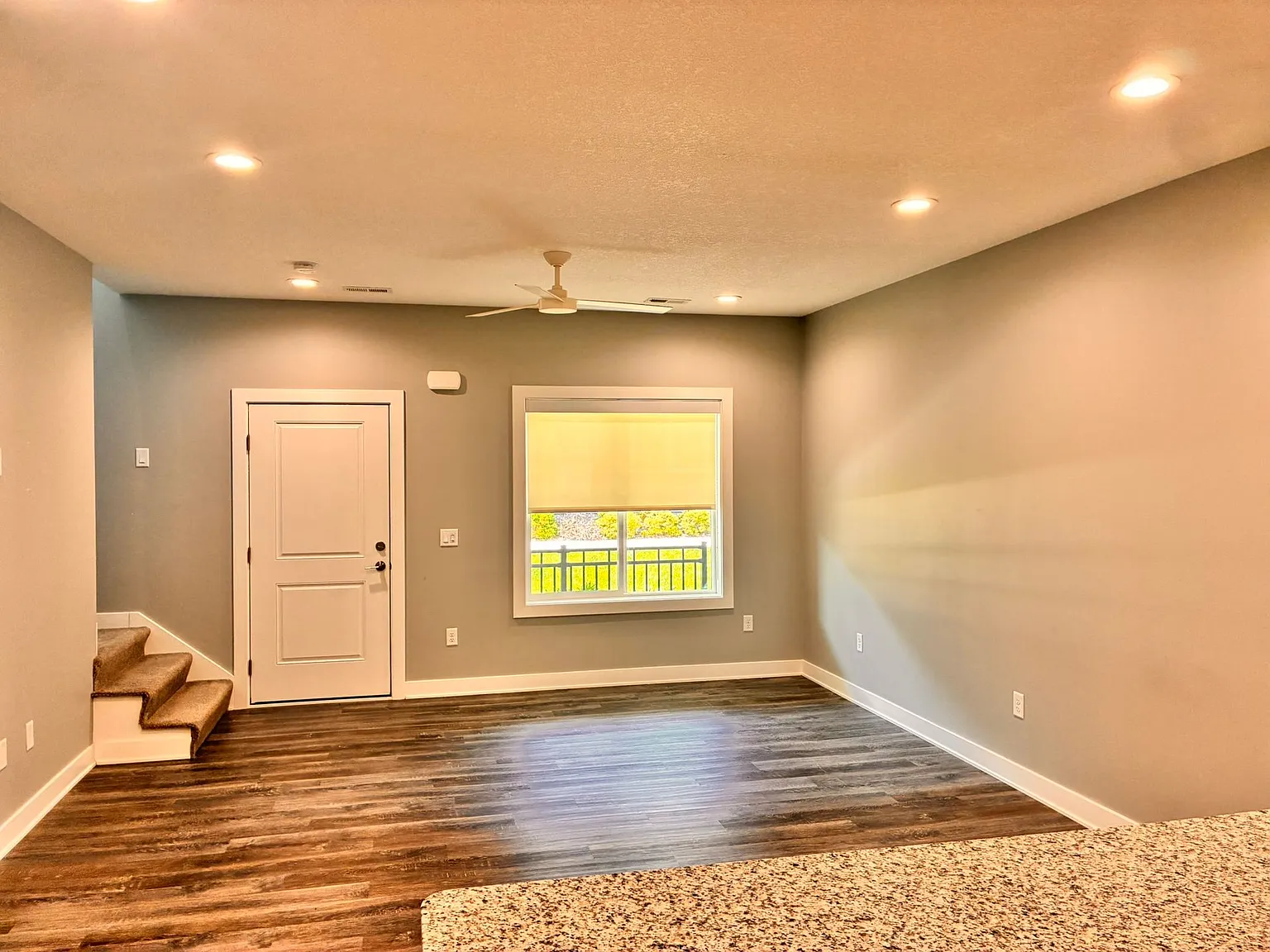 3BR 2.5ba Townhome in Waukee — Photo 4