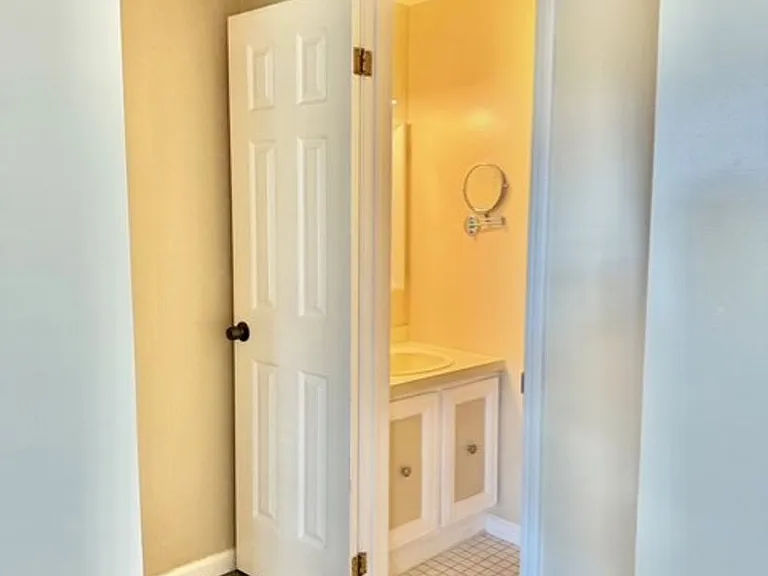 120 Hinsdale St — Photo 10