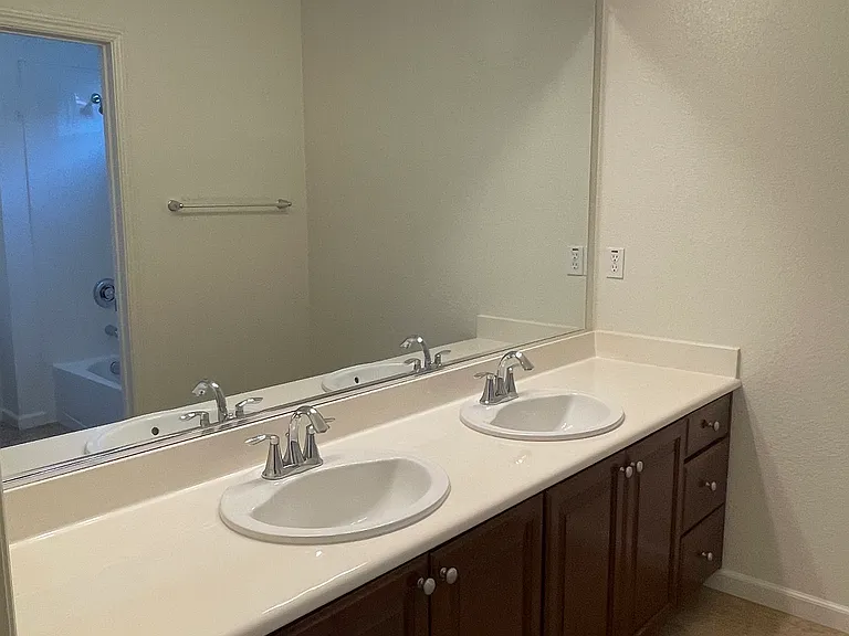 3145 Ardley Dr — Photo 35