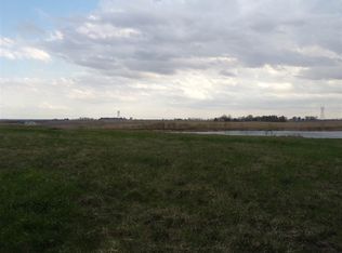 1446 Terrace Ln, West Liberty, IA 52776