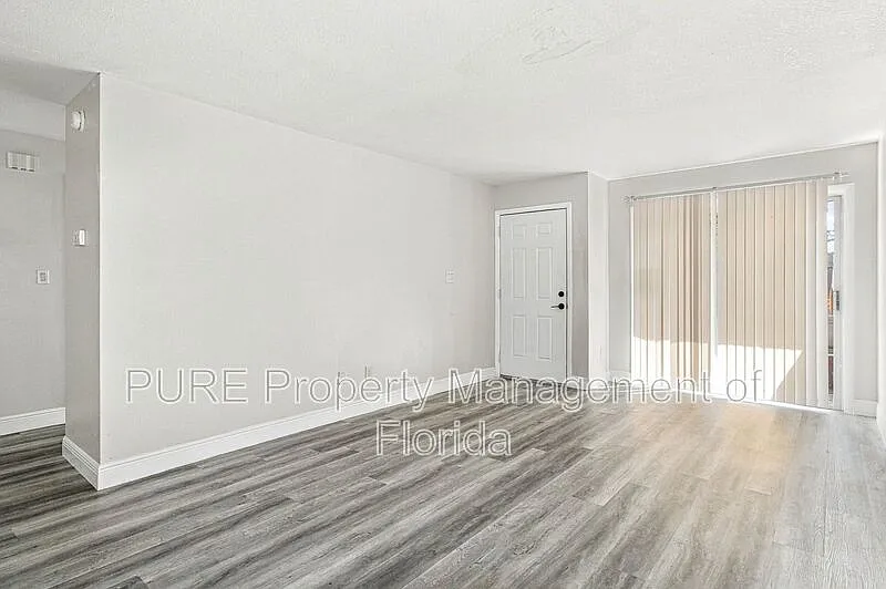 2 bed, 2.0 bath, $1,159 — Photo 4