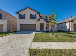 2505 Warren Ln, Aubrey, TX 76227