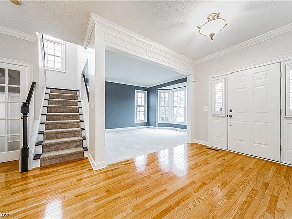 5th image of 648 Bridgeside Dr