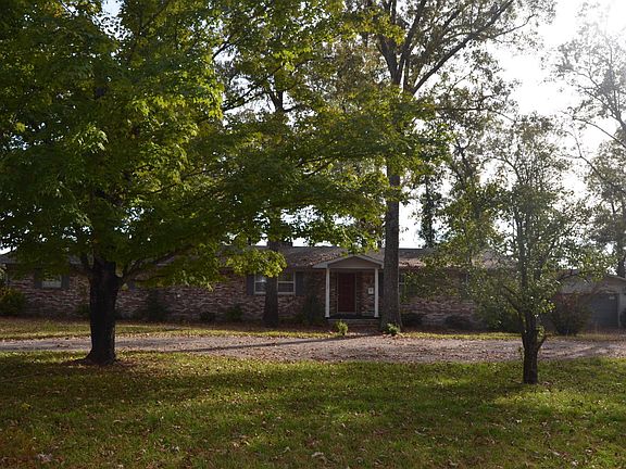2nd image of 1122 White Dr