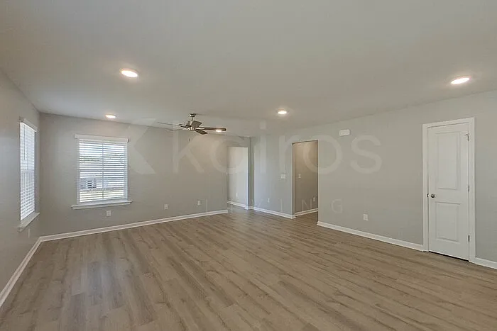 117 Denise Dr — Photo 8