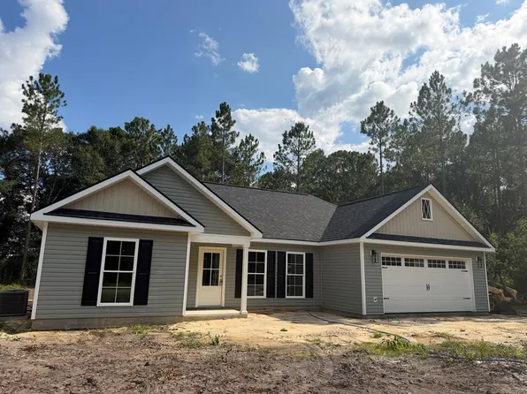 81 Chase Cir, Tifton, GA 31793