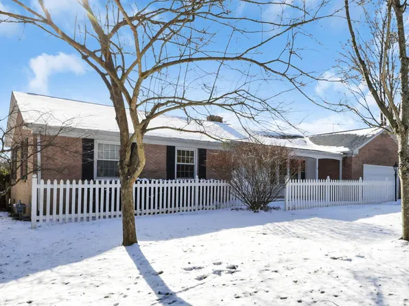 245 Rainbow Dr NE, Lancaster, OH 43130