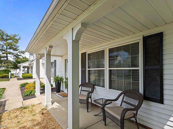 4th image of 30603 Cambridge Cir