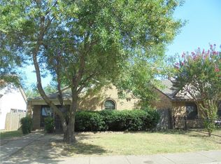 10612 Woodleaf Dr, Dallas, TX 75227
