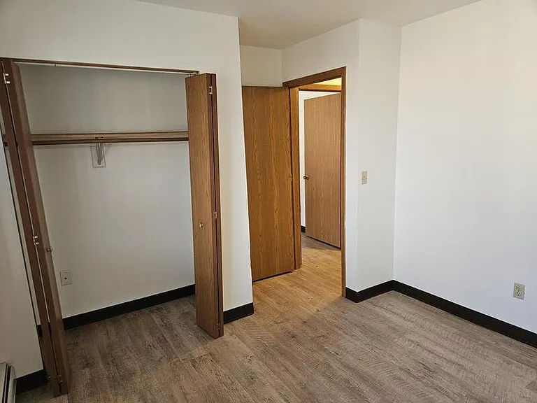 436 Sullivan St #10 — Photo 12