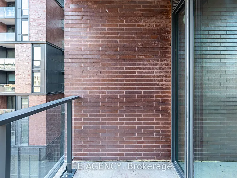 33 Parliament St #429 — Photo 14