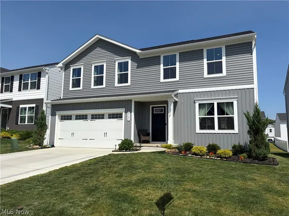 3731 Kirkham Dr, Barberton, OH 44203