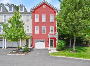 15 Brinscall Ct #15, Danbury, CT 06810