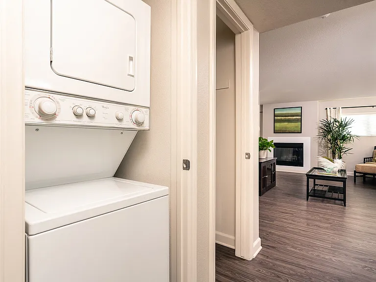 The Cascades Apartments — Photo 22