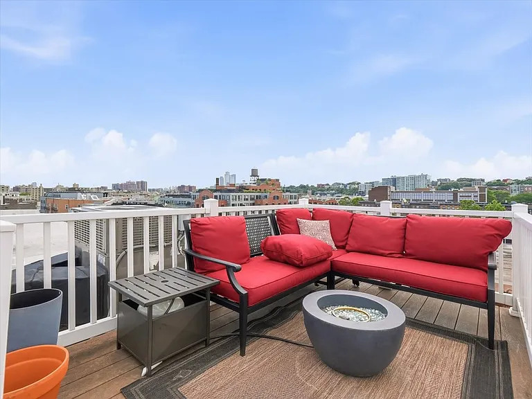 814 Willow Ave #5LF — Photo 28
