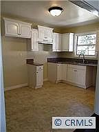4th image of 1035 W 71st St