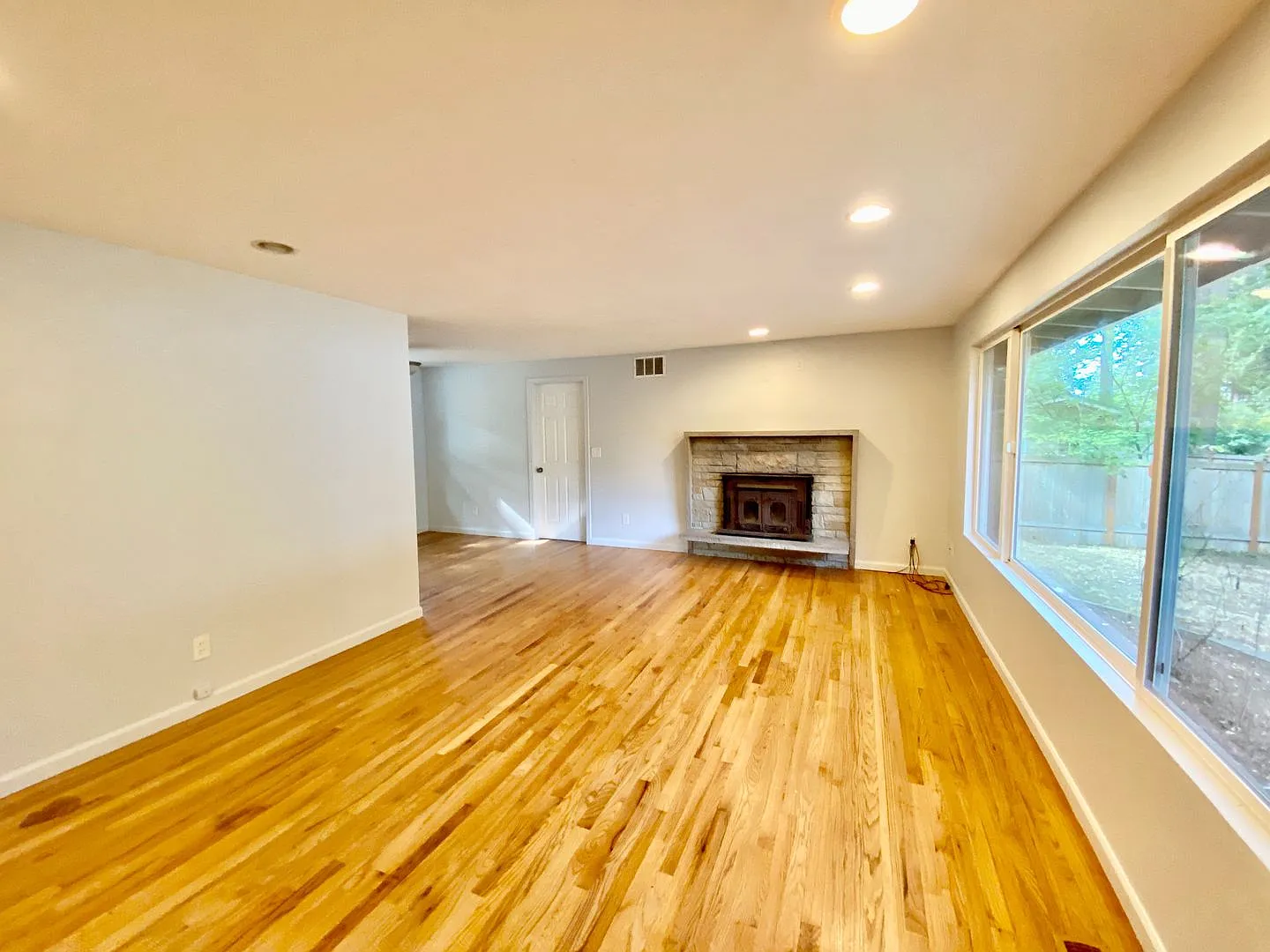 Bellevue Rambler — Photo 4