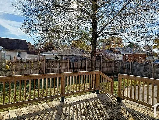 3615 Cecelia Ave — Photo 2