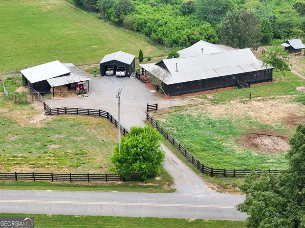 215 Erwin Rd SE, Adairsville, GA 30103