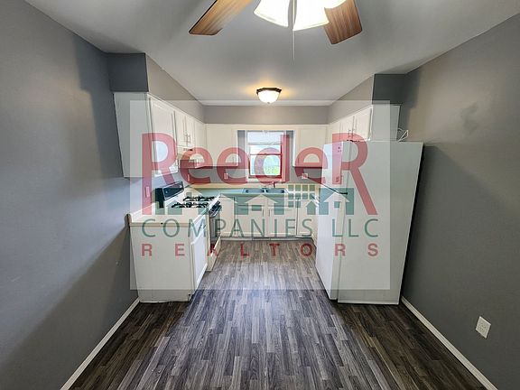 4th image of 1089 W 60th Pl
