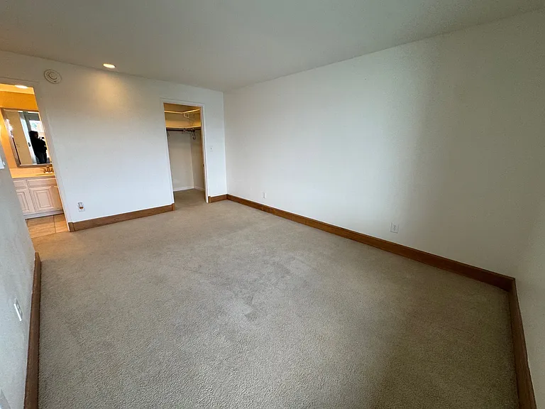 2330 43rd Ave E #1 — Photo 44