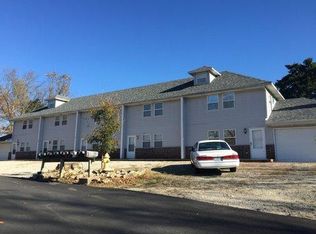 592 Knox Ave, Hollister, MO 65672