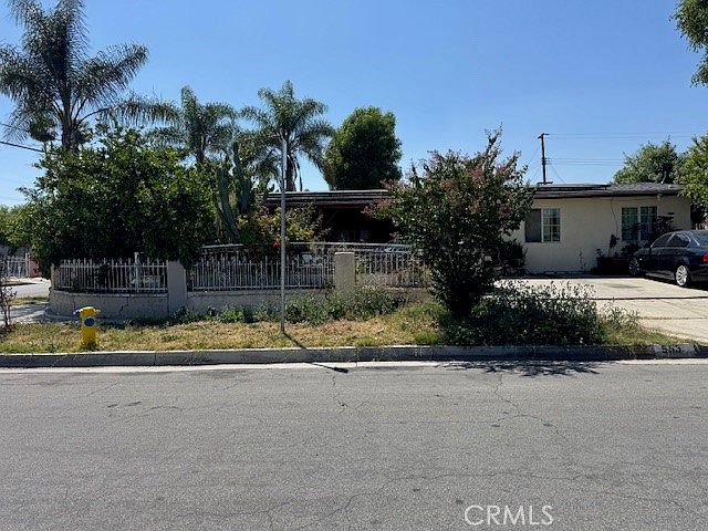 1st image of 553 Doverdale Ave