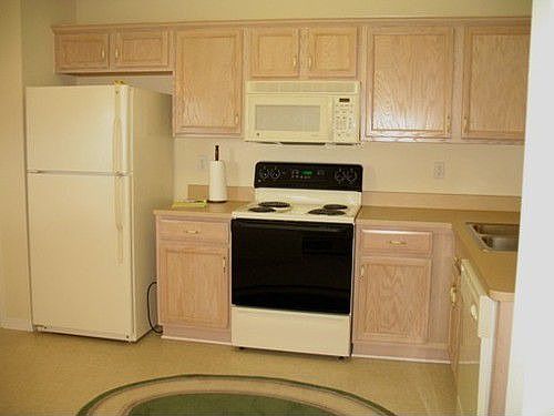 3rd image of 1860 N Keywyck Dr