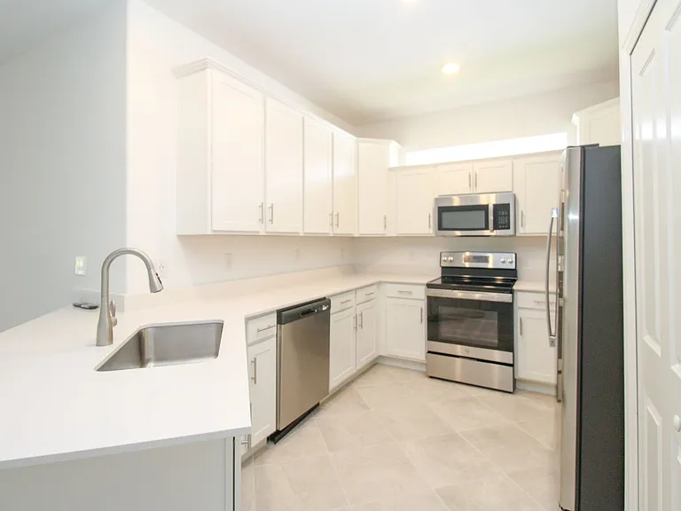 2156 Dragonfruit Way — Photo 36
