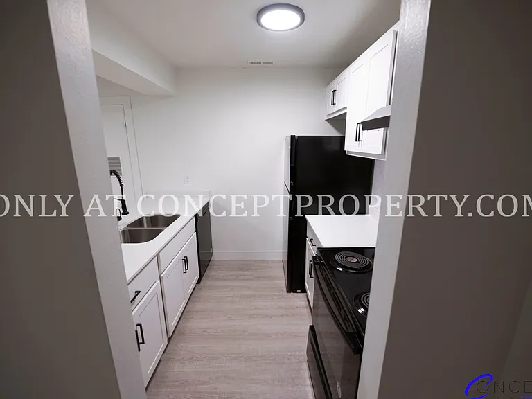 Lofts on 5th — Photo 39
