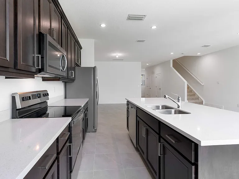 552 Sanderling Cir — Photo 7
