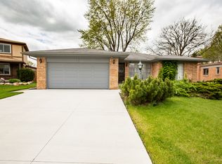 4154 Glenbrook Ct, Sterling Heights, MI