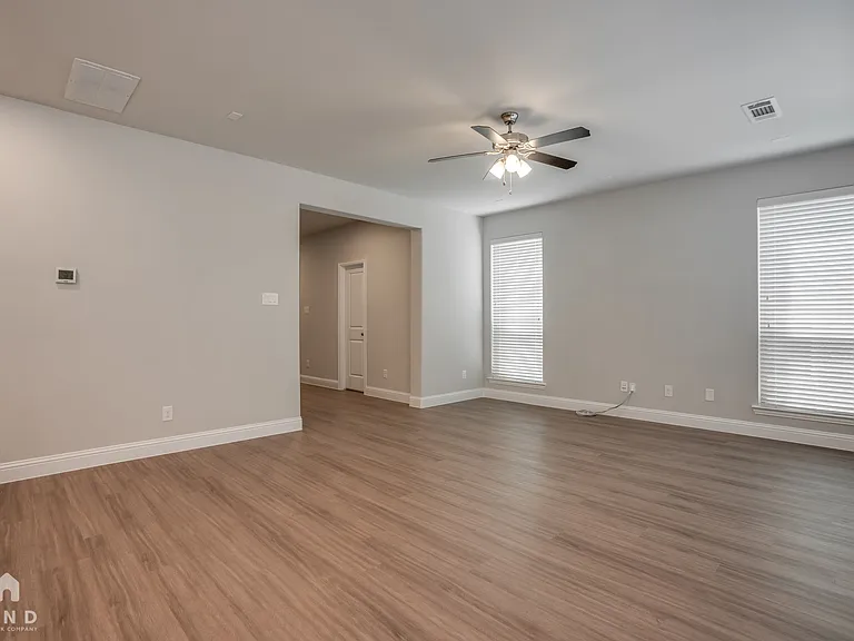 3309 King Yon Way — Photo 5