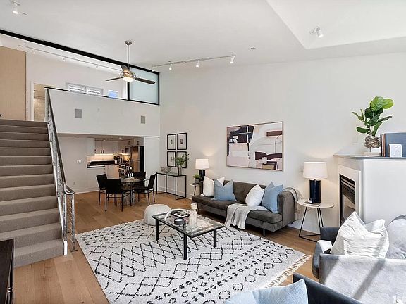 5th image of 374 11th St Unit 5