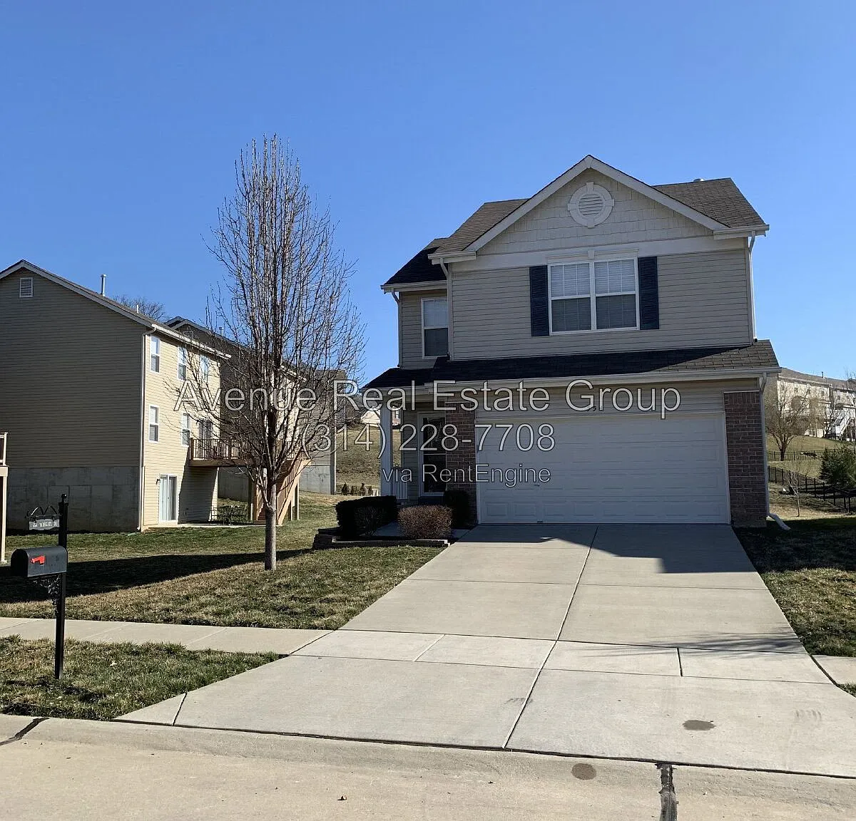 3 bed, 2.0 bath, 1708 sqft, $2,125 — Photo 2