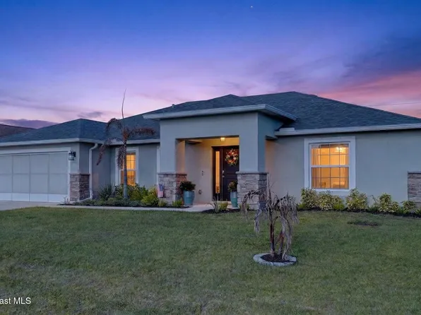 145 Benchor Rd NW, Palm Bay, FL 32907