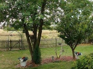 517 Banbury Ave, Elburn, IL 60119