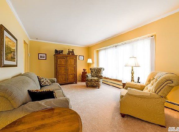 2nd image of 2754 Essex Ct