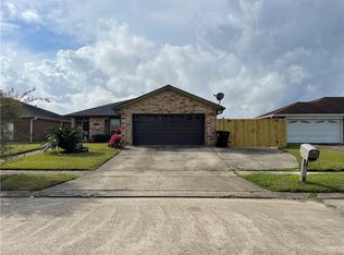 5772 Louis Prima Dr E, New Orleans, LA 70128