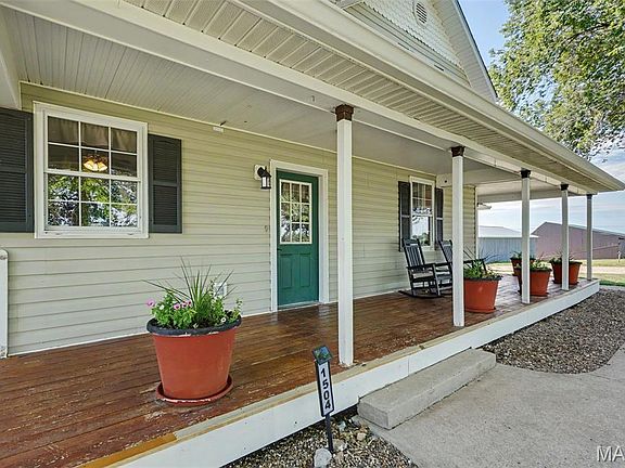 4th image of 1504 Olive Rd