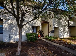 17 E Daisy Ln, Mount Laurel, NJ